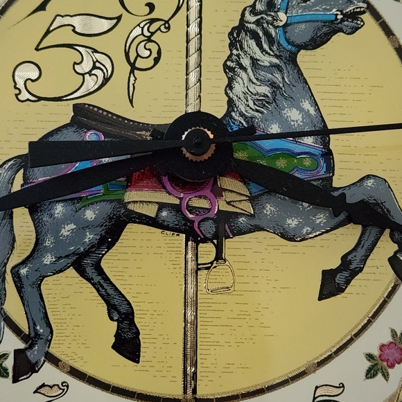 VINTAGE HENSLEY REVERSE PAINT DENTZEL CAROUSEL HORSE CLOCK - Picture 8 of 8